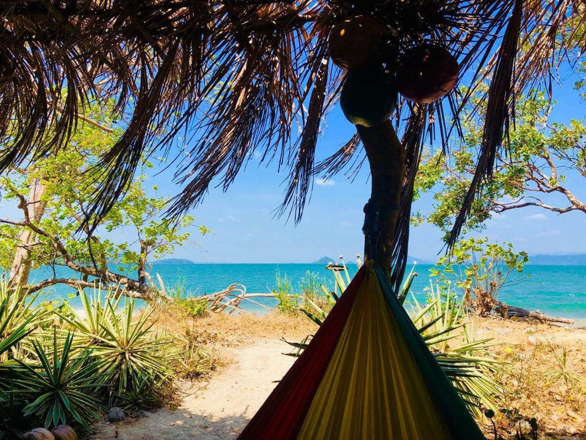 Reggae Island Private Island Hotel Phajam-sziget Kültér fotó