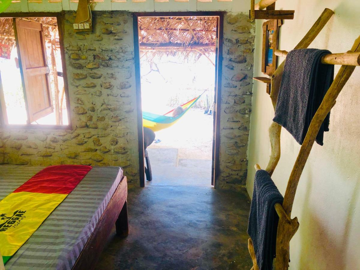 Reggae Island Private Island Hotel Phajam-sziget Kültér fotó